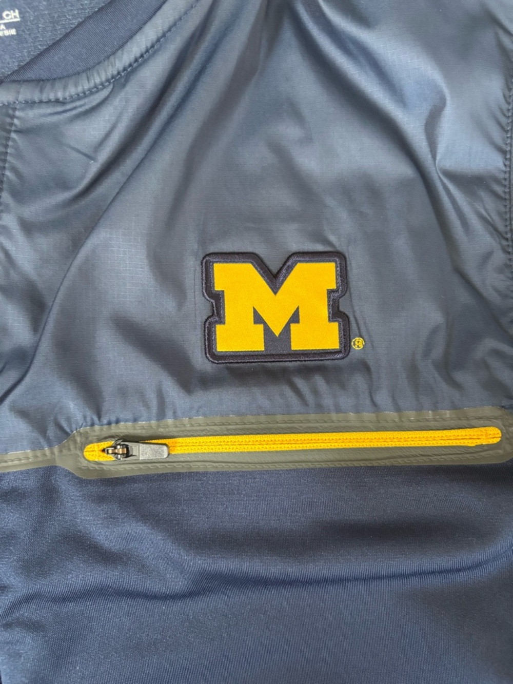 Jordan Zip Up - Picture 3 of 7